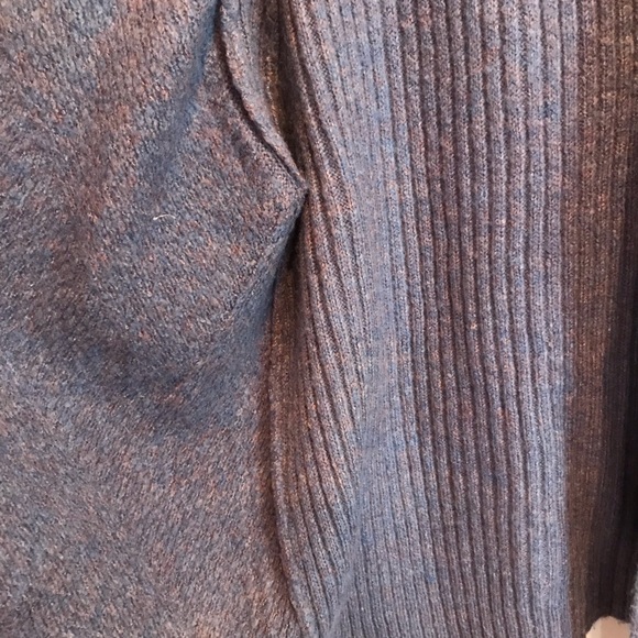 Cozy Dusty Blue Chunky-Knit Cardigan - Picture 6 of 7